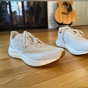 New Balance Fresh Foam Arishi Running Shoes